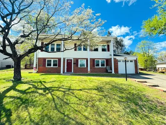 Beautifully Updated Home - Woodbridge Apartment for rent in Woodbridge, VA Beautifully Updated Home - Woodbridge Apartment for rent in Woodbridge, VA