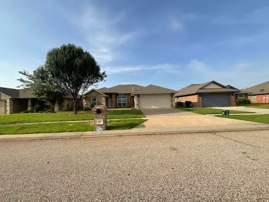 4 Bed, 2 Bath, 2 Car Garage, 12-14 Person Storm Shelter Apartment for rent in Moore, OK 4 Bed, 2 Bath, 2 Car Garage, 12-14 Person Storm Shelter Apartment for rent in Moore, OK