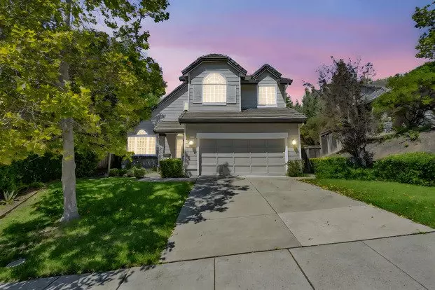 Nicely Maintained And Updated Clayton Home In The Oakhurst Neighborhood!! Apartment for rent in Clayton, CA