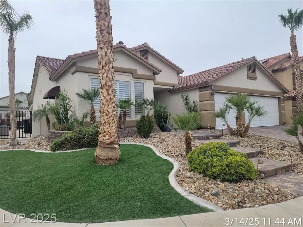 Awesome Single Story Home With Pool & 3 Car Garage Located In The Henderson Area!! House for rent in Henderson, NV