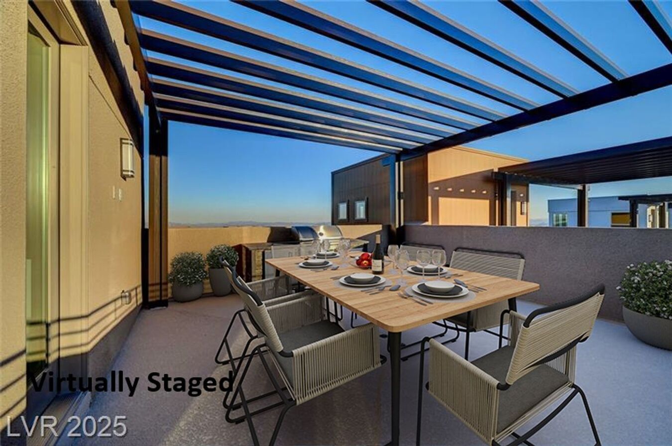 Picture Idea: Luxury 3 Story Townhome With Rooftop Deck In Apartments Las
