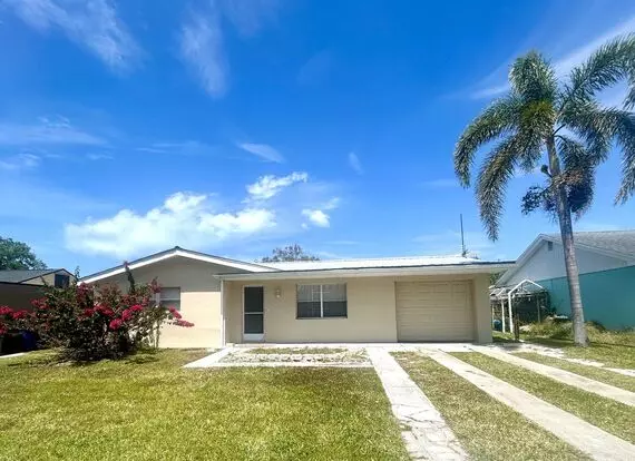 2 Bed/1 Bath, Single Family Home In Beacon Square $1650 Mo/$1650 Deposit Apartment for rent in New Port Richey, FL