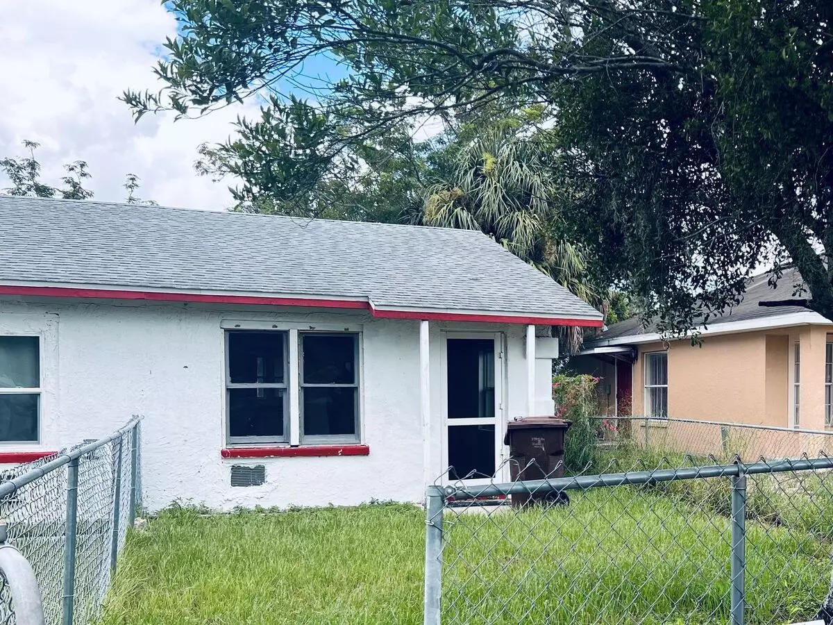 Efficiency Unit For Rent In Lake Wales Apartment for rent in Lake Wales, FL
