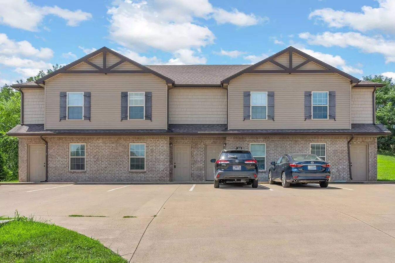 157 Center Pointe Dr Apartment for rent in Clarksville, TN
