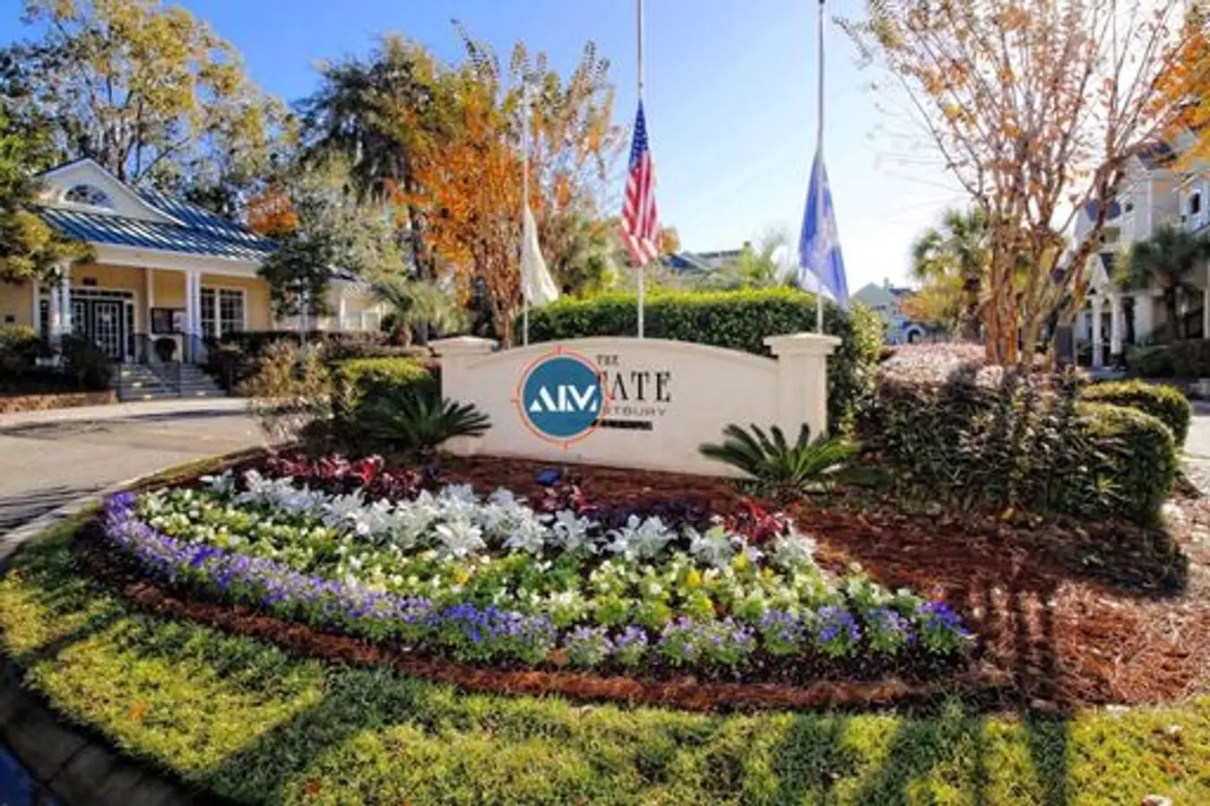 Top-floor 2br Condo At The Estates At Westbury – Fireplace, Lagoon View, Pool & More! Apartment for rent in Bluffton, SC