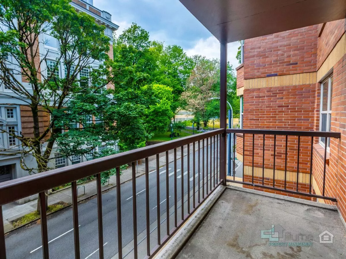 University Park 2 Bd/1 Bth With Fitness Center And Designated Parking Spot! Apartment for rent in Portland, OR