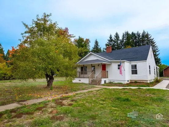 Beautifully Renovated Furnished 3-bedroom Home With Bonus Room And Two Decks! Open House 3/16 11-2 Apartment for rent in Tualatin, OR