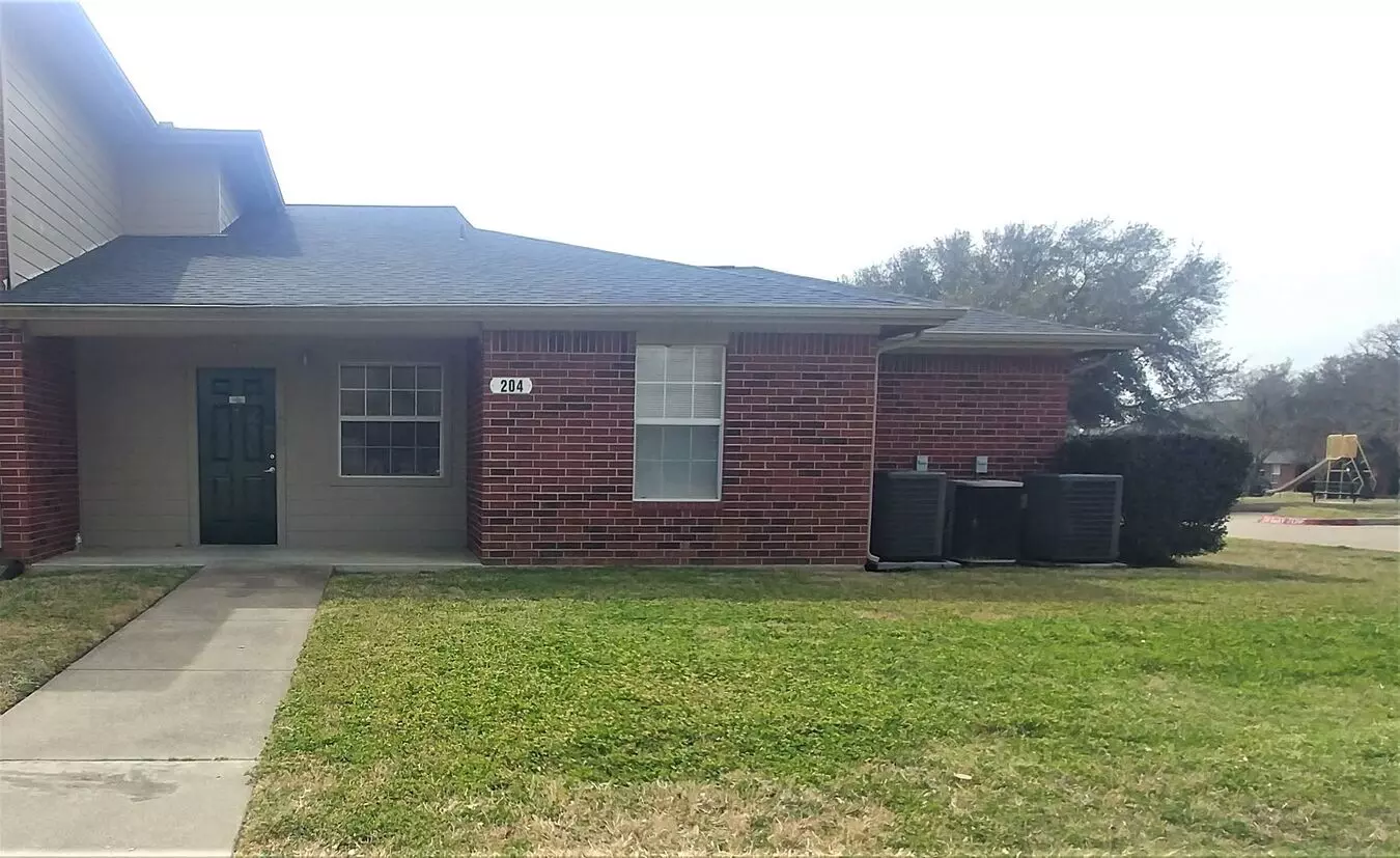 2 Bed, 1 Bath Downstairs Apartment Available Now House for rent in College Station, TX