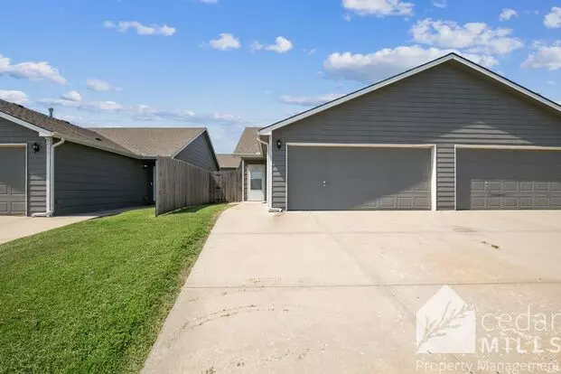 Newell Apartment for rent in Wichita, KS