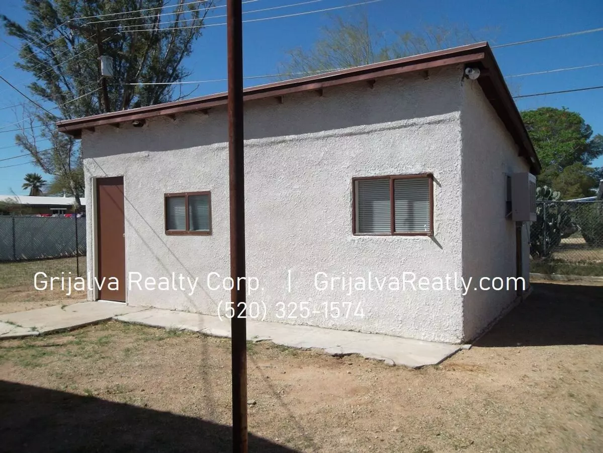 2442 Edmondson Apartment for rent in Tucson, AZ