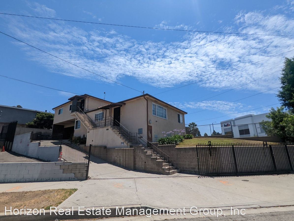140 W Hyde Park Blvd Inglewood, CA Apartment for Rent