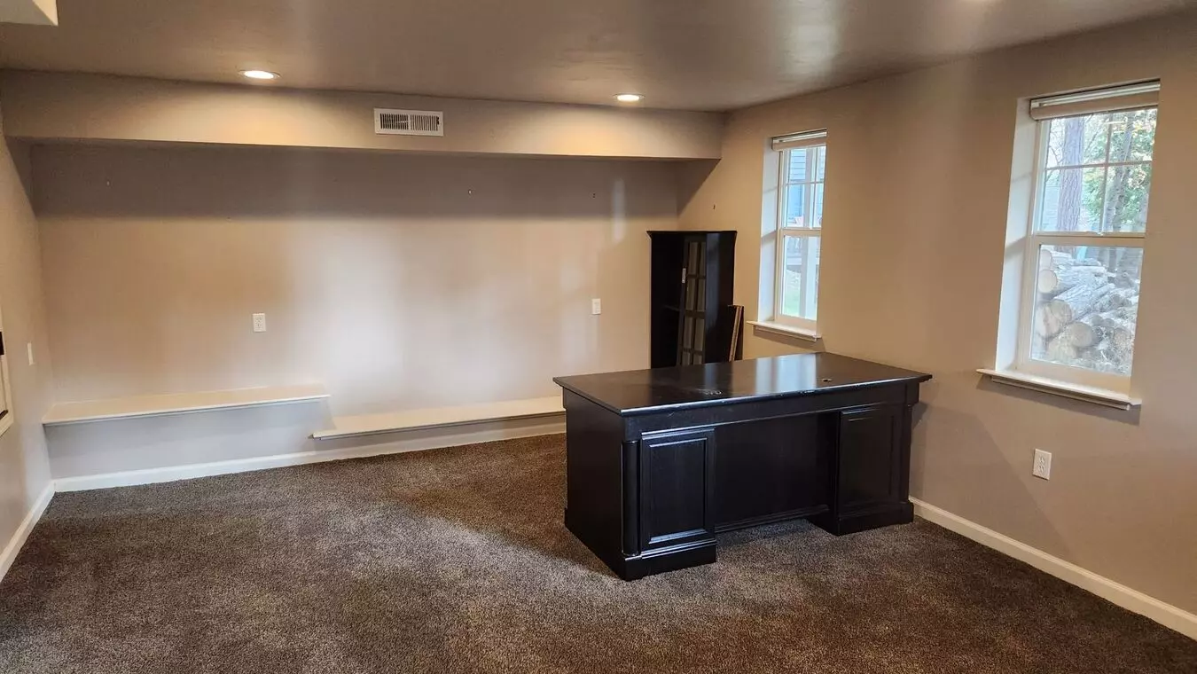 Large 1 Bedroom 1 Bath With Huge Office Space House for rent in Grass Valley, CA