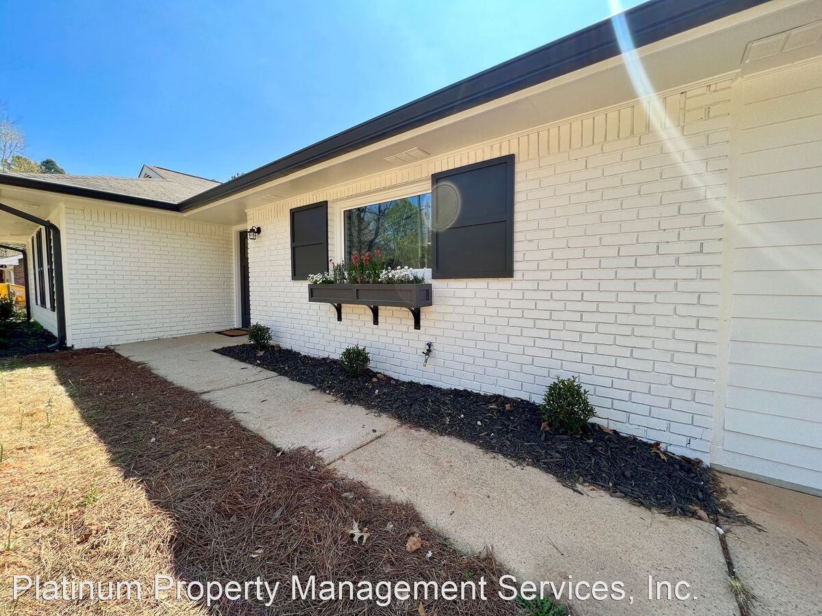 212 Fernbank St Alpharetta, GA House for Rent Rentable