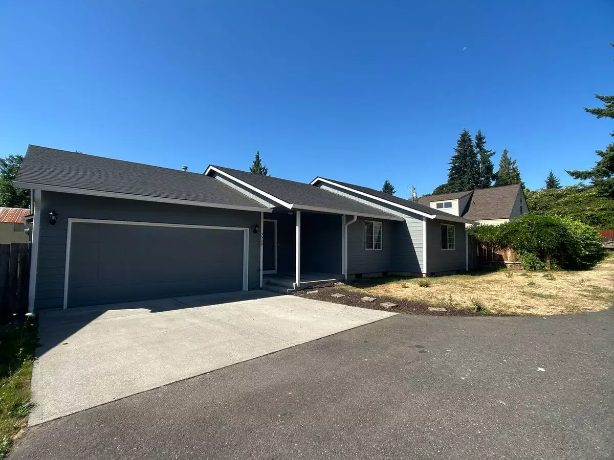 Spacious Single Level Home For Lease - 5509 Ne 30th Ave House for rent in Vancouver, WA
