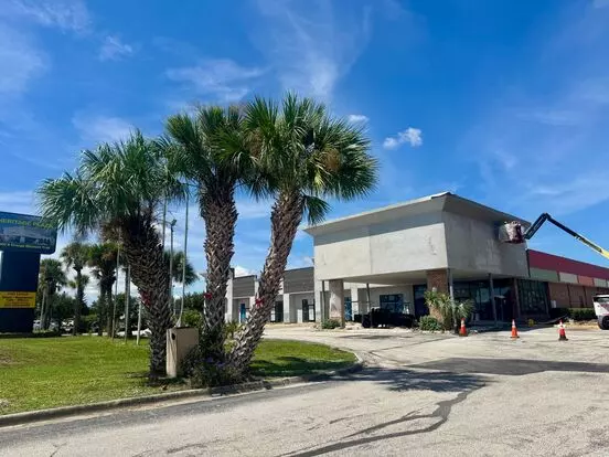 Newly Renovated Studio Apartment - Water, Electric, Cable Tv Included! Apartment for rent in Orlando, FL