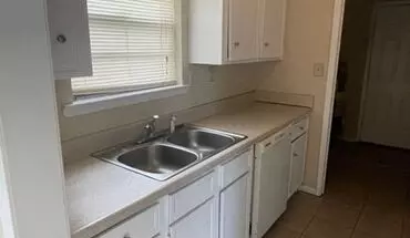 3 of 11 Wildwood Heights Subd. House for rent in Mobile, AL