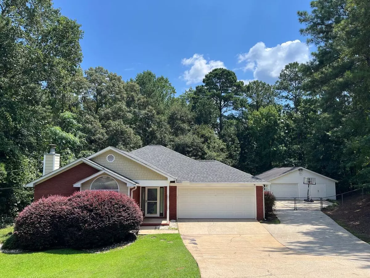 Harris County-near I-185, 3 Bedrooms And 2 Full Baths Plus 2000 Sq Ft Shop House for rent in Fortson, GA