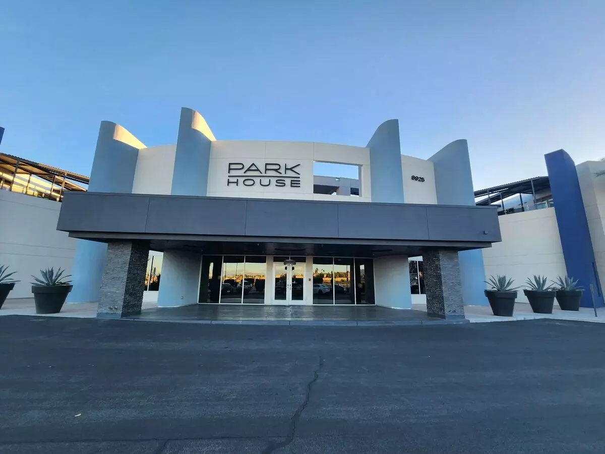 Exceptional Two Level 3 Bedroom Condo In Upscale Luxe Lofts House for rent in Las Vegas, NV