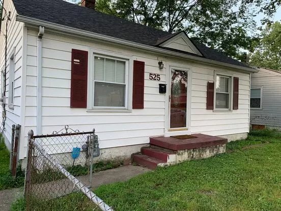 South End 3 Bedrooms 1 1/2 Baths Apartment for rent in Louisville, KY South End 3 Bedrooms 1 1/2 Baths Apartment for rent in Louisville, KY