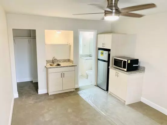 Studio Apartment Available In The Heart Of La Jolla! Only $1,700/mo! Apartment for rent in La Jolla, CA
