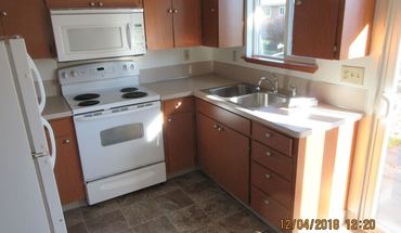 4 of 13 1371 & 1373 27Th Ave SE Apartment for rent in Albany, OR