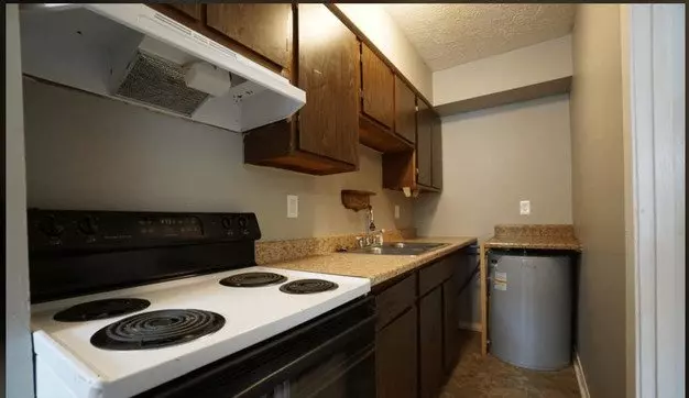1007 Holloway Apartment for rent in Lafayette, IN