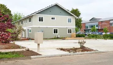 4 of 22 N. 3rd St House for rent in Lebanon, OR