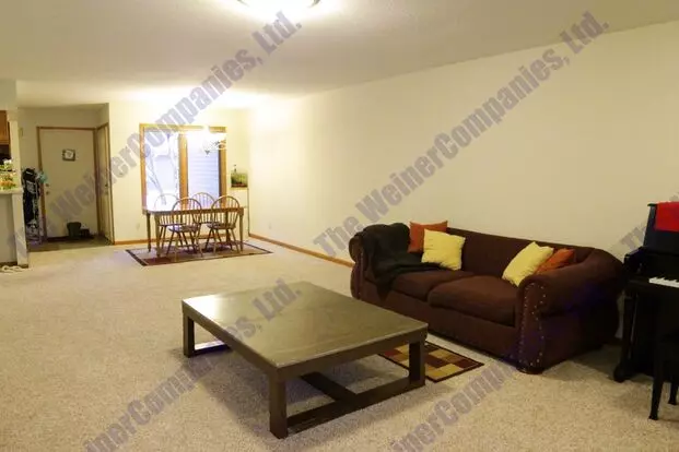 1804 B Glenwood Oaks Ct Apartment for rent in Urbana, IL