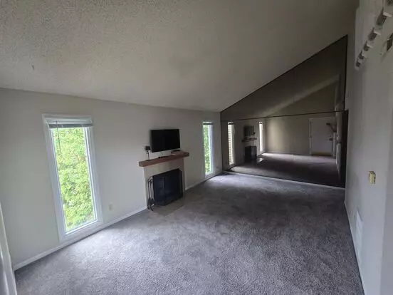 Gorgeous 2 Bedroom Apartment for rent in Champaign, IL