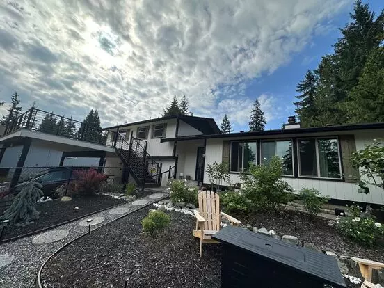 825 Woodbine Way Apartment for rent in Bellingham, WA
