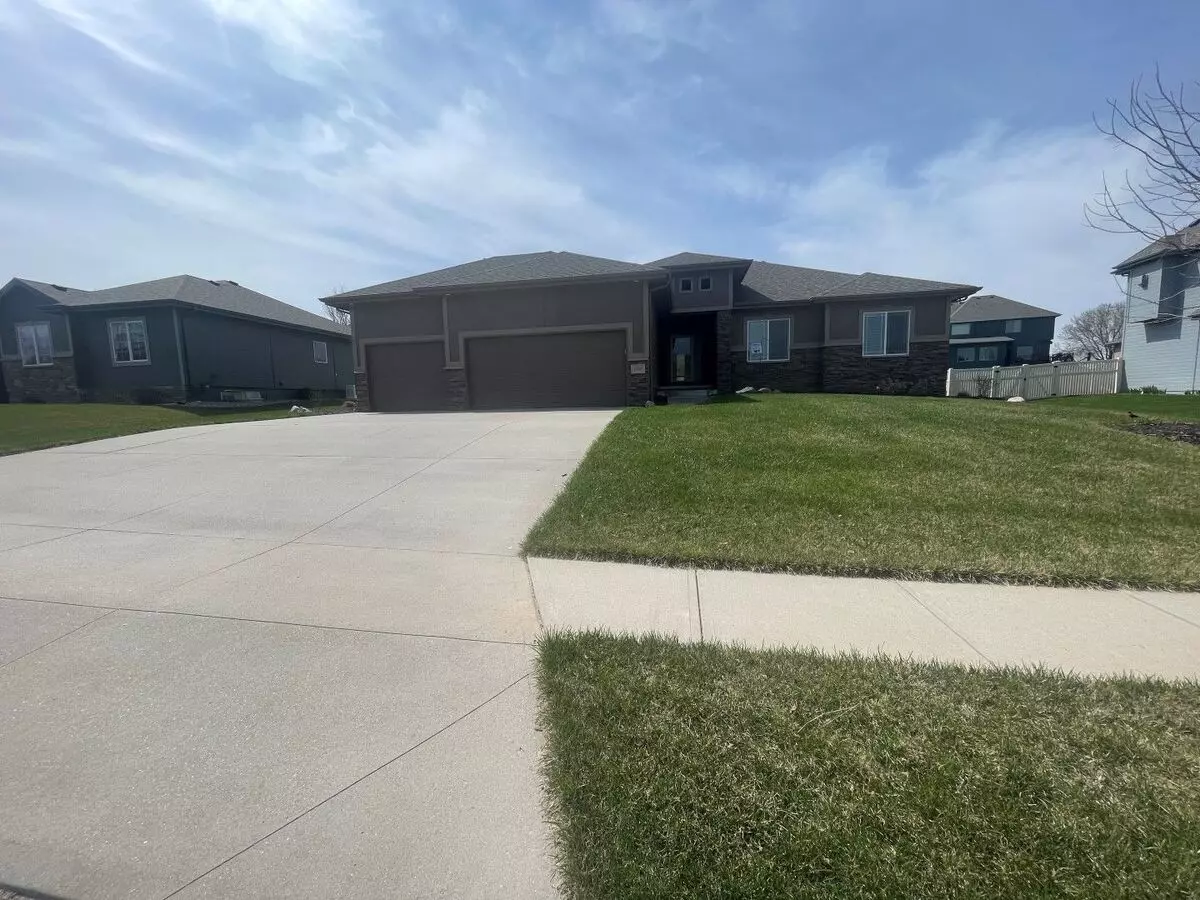 Ranch In Shadow Lake Papillion House for rent in Papillion, NE