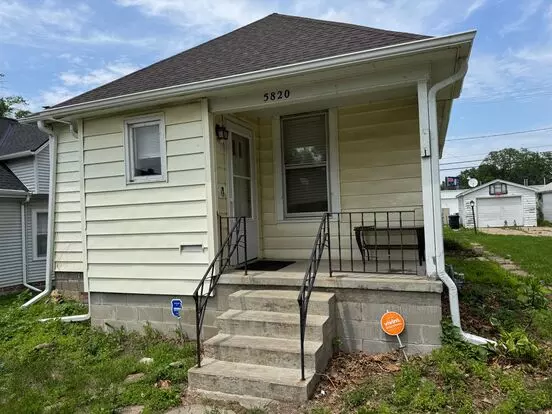 Charming Updated 2-bed Ranch In The Heart Of Benson – Hardwood Floors, Garage & More! Apartment for rent in Omaha, NE