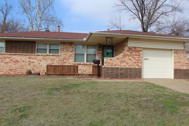 Tinker Close!! Apartment for rent in Midwest City, OK