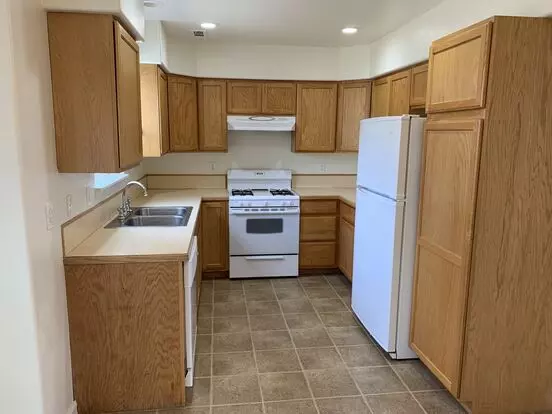 203 & 205 Rolling Hills RD Apartment for rent in Roseburg, OR 203 & 205 Rolling Hills RD Apartment for rent in Roseburg, OR