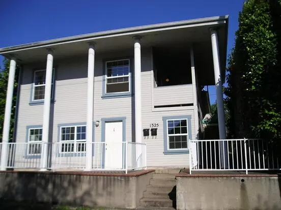Aucobb Apartment for rent in Roseburg, OR