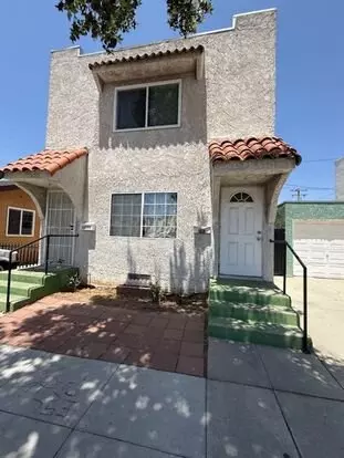 Large Upper 1 Bedroom 1 Bath In Long Beach! Apartment for rent in Long Beach, CA