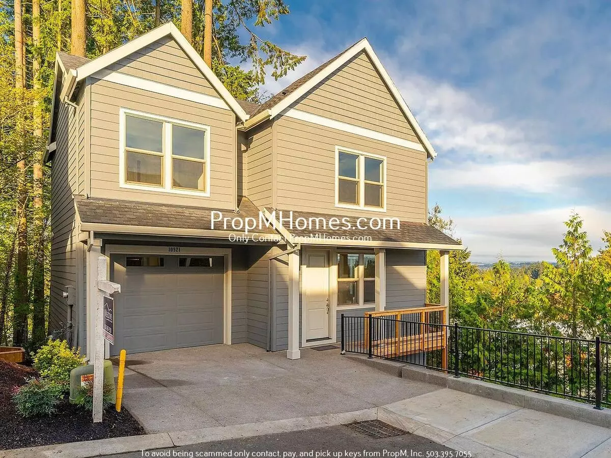 Luxury Home In Tigard With Amazing Views! House for rent in Tigard, OR