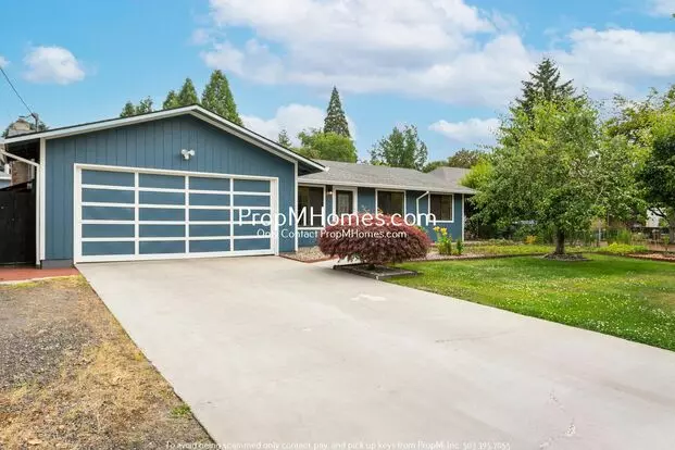 Updated Five Bedroom Home In Ne! Apartment for rent in Portland, OR Updated Five Bedroom Home In Ne! Apartment for rent in Portland, OR