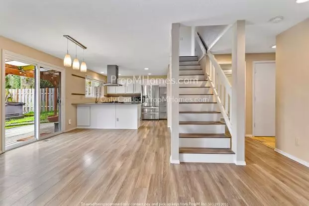 Charming 3 Bedroom Home In West Linn W/ Modern Amenities! Apartment for rent in West Linn, OR