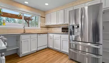 5 of 23 Charming 3 Bedroom Home In West Linn W/ Modern Amenities! House for rent in West Linn, OR