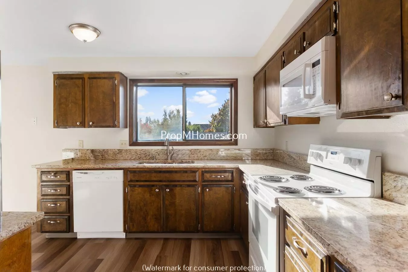 Three Bedroom Split-level Home In Central Hillsboro! House for rent in Hillsboro, OR