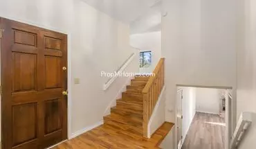 2 of 23 Three Bedroom Split-level Home In Central Hillsboro! House for rent in Hillsboro, OR