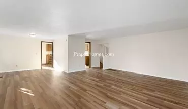 4 of 23 Three Bedroom Split-level Home In Central Hillsboro! House for rent in Hillsboro, OR