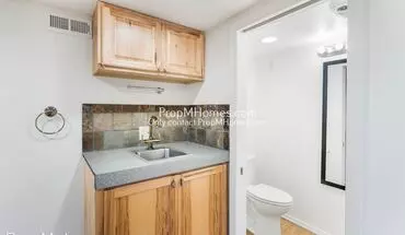 5 of 25 5160 NE Columbia Blvd Apartment for rent in Portland, OR