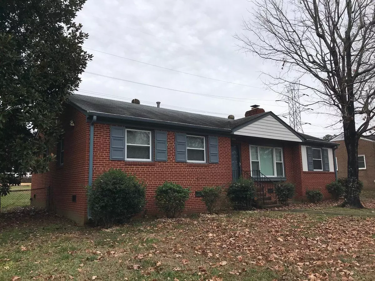 -- Application Pending -- 3 Br / 1 Ba West End Home, Fenced In Backyard. Available July 1st! House for rent in Richmond, VA