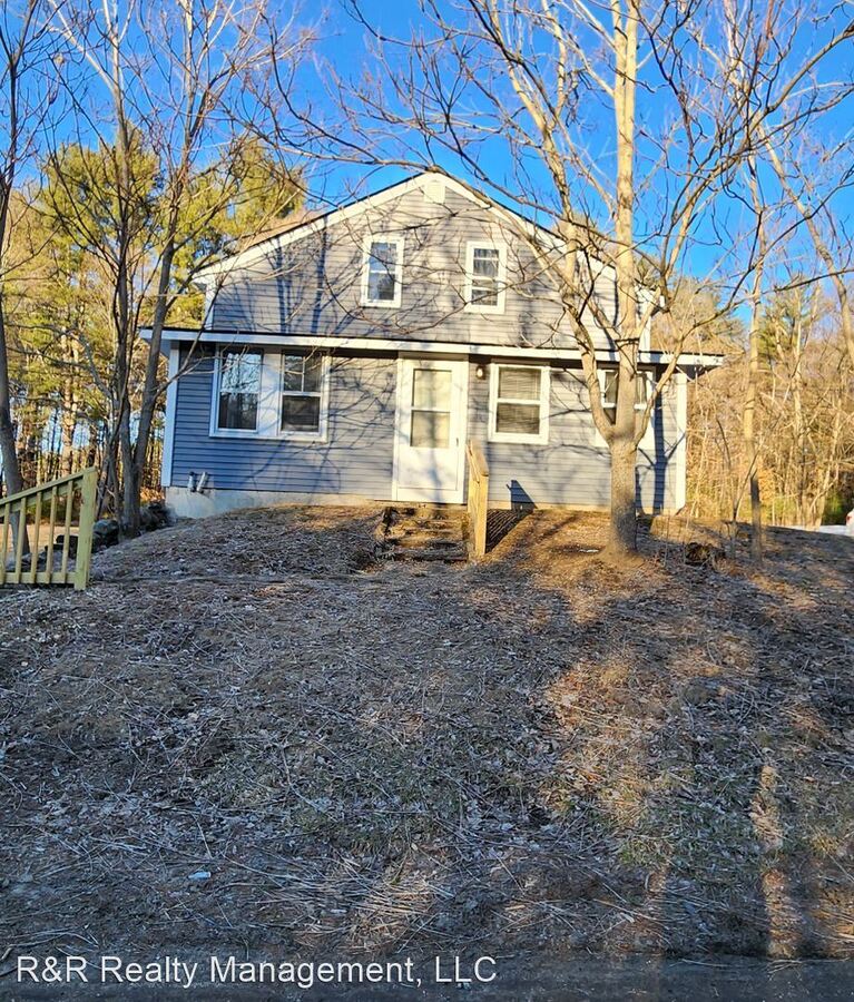 110 Davis St Douglas, MA House for Rent Rentable