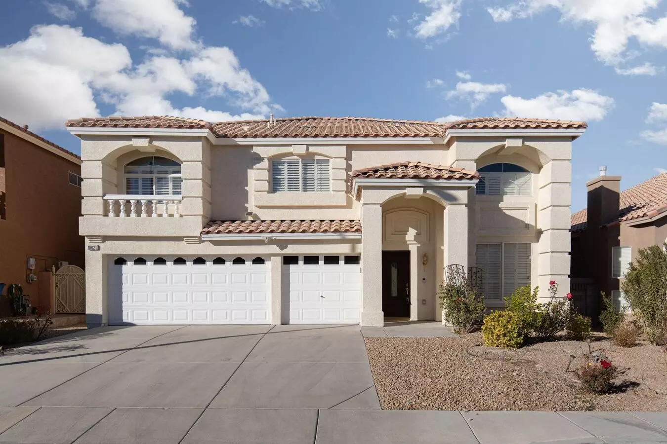 Enormous Silverado Ranch 5 Br Plus Loft Home For Only $2795! House for rent in Las Vegas, NV