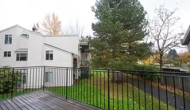 2 of 15 2-level 3br/2ba Condo With Balcony ** Community Pool ** Apartment for rent in Beaverton, OR