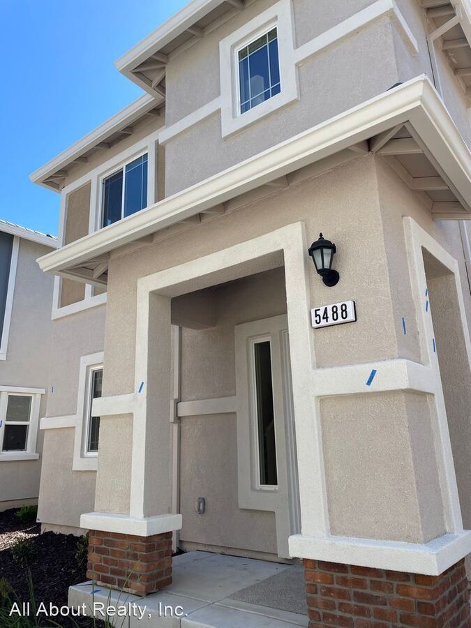5488 Molina Cir Roseville, CA House for Rent Rentable