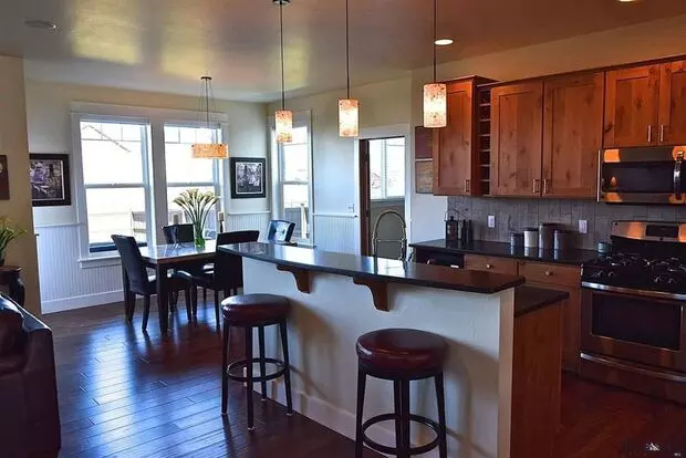 Gorgeous Home In Loyal Garden Subdivision. Apartment for rent in Bozeman, MT